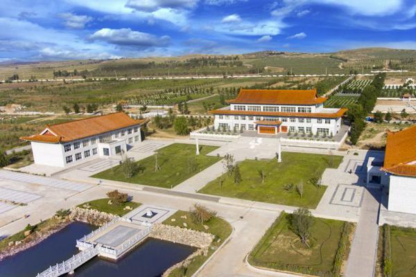 陵园让您感受安逸，体验陵园的意义（万松人文纪念园）